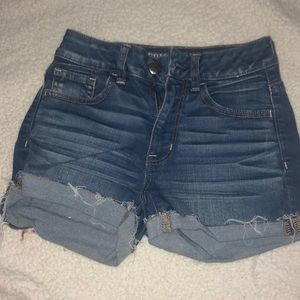 American eagle jean shorts.